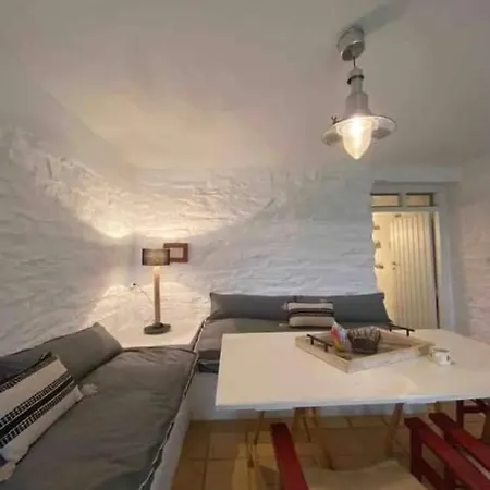 Authentic Kea Island House 度假居